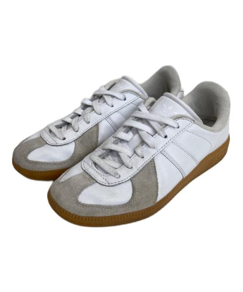 adidas（アディダス）adidas (アディダス) スニーカー ホワイト サイズ:23の古着・服飾アイテム