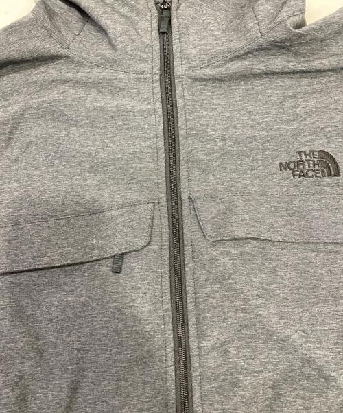 THE NORTH FACE（ザ ノース フェイス）THE NORTH FACE (ザ ノース フェイス) ソフトシェルトレッカージャケット グレー サイズ:Mの古着・服飾アイテム