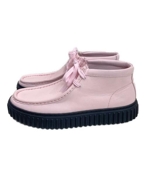 CLARKS ORIGINALS（クラークス オリジナルズ）CLARKS ORIGINALS (クラークス オリジナルズ) MARTINE ROSE (マーティン・ローズ) TORHILLブーツ ピンク サイズ:25.5の古着・服飾アイテム