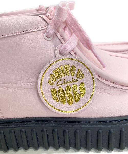 CLARKS ORIGINALS（クラークス オリジナルズ）CLARKS ORIGINALS (クラークス オリジナルズ) MARTINE ROSE (マーティン・ローズ) TORHILLブーツ ピンク サイズ:25.5の古着・服飾アイテム