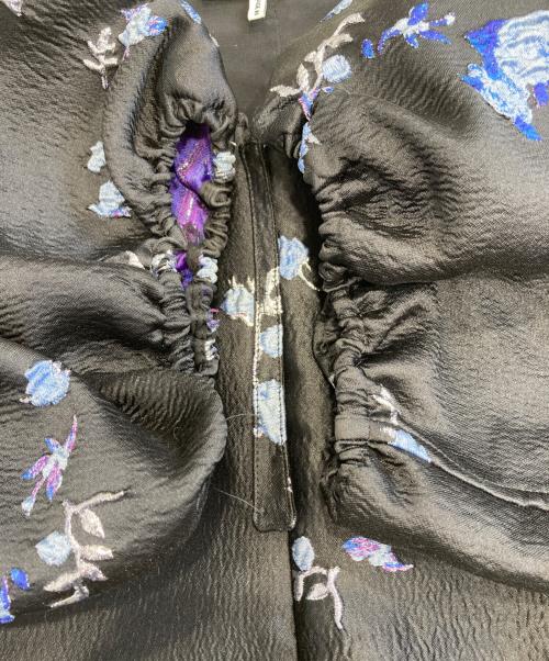 GANNI（ガニー）Ganni (ガニー) 花柄半袖ワンピース ブラック サイズ:36の古着・服飾アイテム
