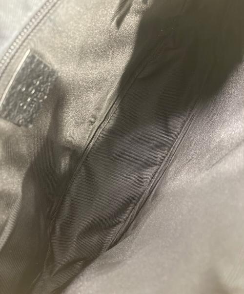 GUCCI（グッチ）GUCCI (グッチ) GGキャンバス ショルダーバッグ ブラックの古着・服飾アイテム