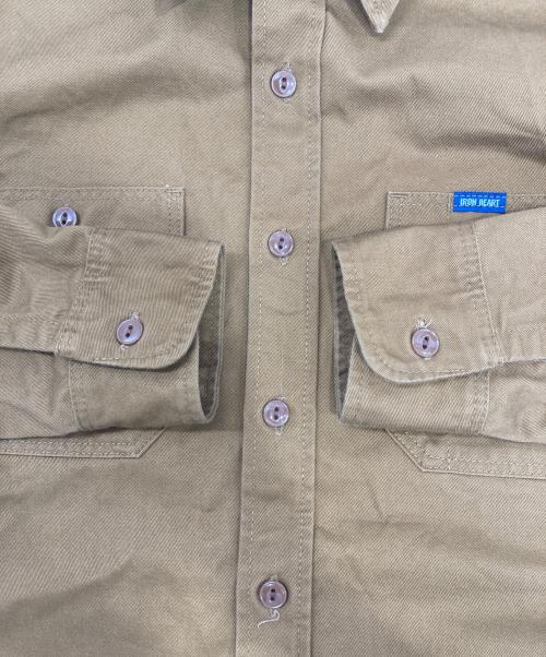 IRON HEART（アイアンハート）IRON HEART (アイアンハート) ワークシャツ ベージュ サイズ:Mの古着・服飾アイテム