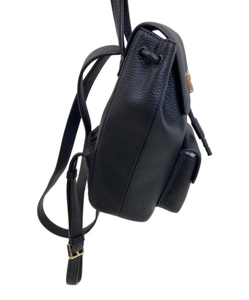 FURLA（フルラ）FURLA (フルラ) ダナエ レザー スモールフラップバックパック ブラックの古着・服飾アイテム