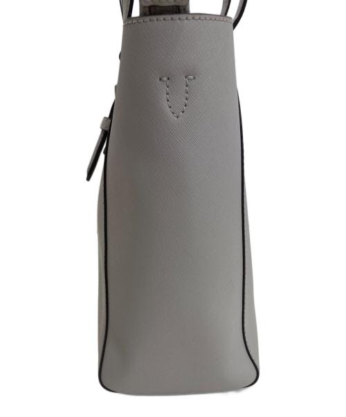 MICHAEL KORS（マイケルコース）MICHAEL KORS (マイケルコース) CHARLOTTE 3 IN 1 トート ラージ グレーの古着・服飾アイテム