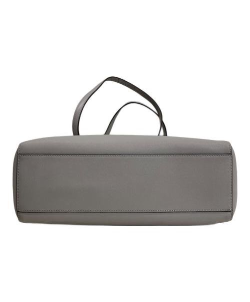 MICHAEL KORS（マイケルコース）MICHAEL KORS (マイケルコース) CHARLOTTE 3 IN 1 トート ラージ グレーの古着・服飾アイテム