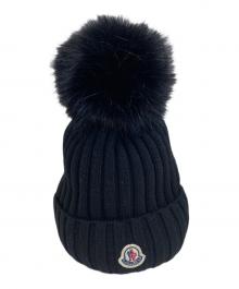 MONCLER（モンクレール）の古着「ポンポン付きワッペンニット帽」｜ブラック