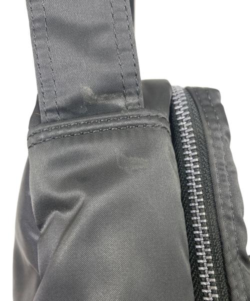 PORTER（ポーター）PORTER (ポーター) ショルダーバッグ グレーの古着・服飾アイテム