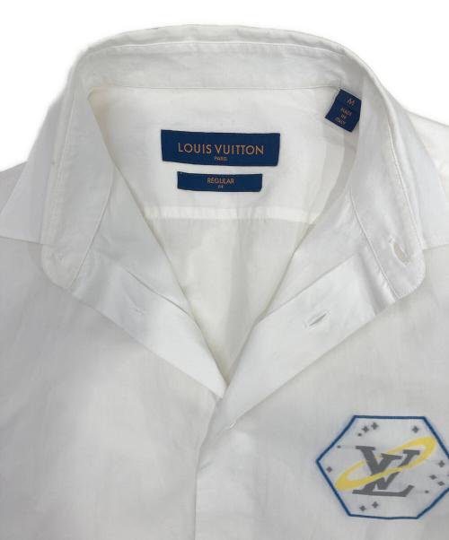 LOUIS VUITTON（ルイ ヴィトン）LOUIS VUITTON (ルイ ヴィトン) Space Badge Shirt ホワイト サイズ:Mの古着・服飾アイテム