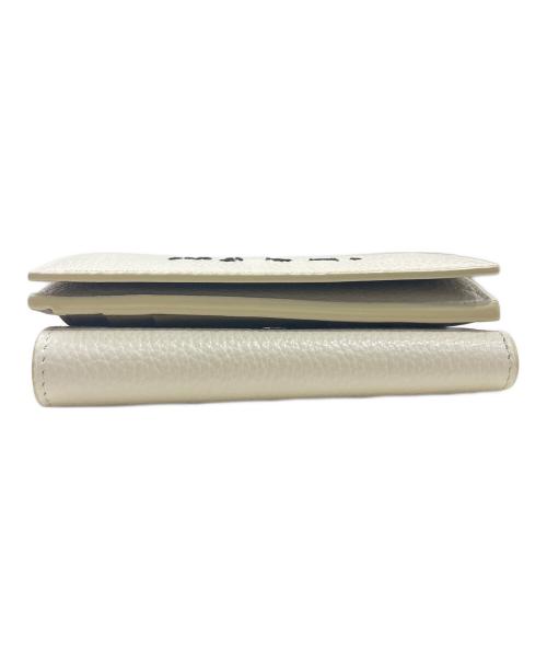 MARNI（マルニ）MARNI (マルニ) ロゴステッチ3つ折り財布 アイボリーの古着・服飾アイテム