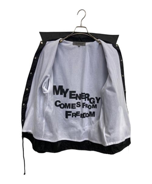 COMME des GARCONS（コムデギャルソン）COMME des GARCONS (コムデギャルソン) バックロゴプリントコーチジャケット ブラック サイズ:Sの古着・服飾アイテム
