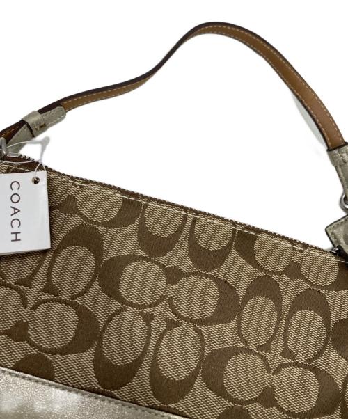 COACH（コーチ）COACH (コーチ) バッグ ベージュ×ゴールドの古着・服飾アイテム