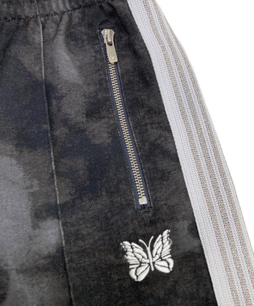 Needles（ニードルズ）Needles (ニードルズ) TRACK PANTS – POLY TIE DYE グレー サイズ:XSの古着・服飾アイテム