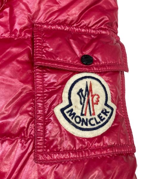 MONCLER（モンクレール）MONCLER (モンクレール) フーデッドダウンジャケット レッドの古着・服飾アイテム