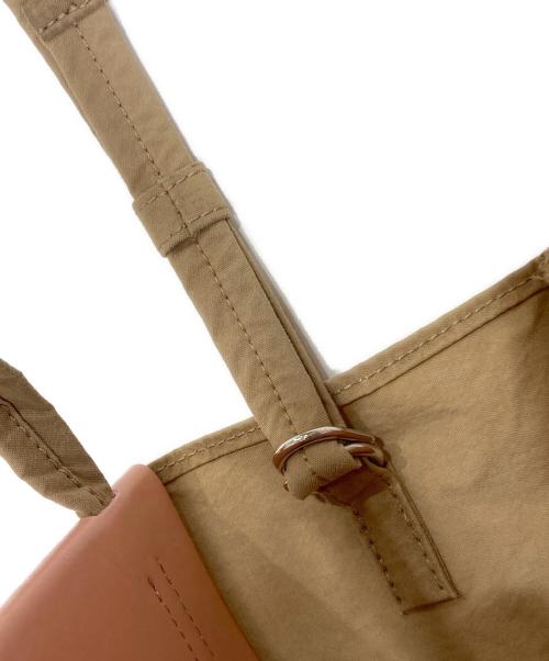 Acne studios（アクネ ストゥディオズ）Acne studios (アクネ ストゥディオズ) ショルダーバッグ ベージュ サイズ:-の古着・服飾アイテム