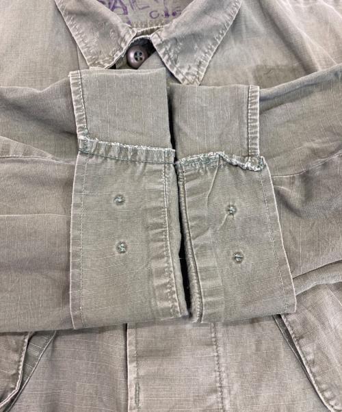 US ARMY（ユーエスアーミー）US ARMY (ユーエスアーミー) 4th JUNGLE FATIGUE JACKET カーキ サイズ:MEDIUMの古着・服飾アイテム