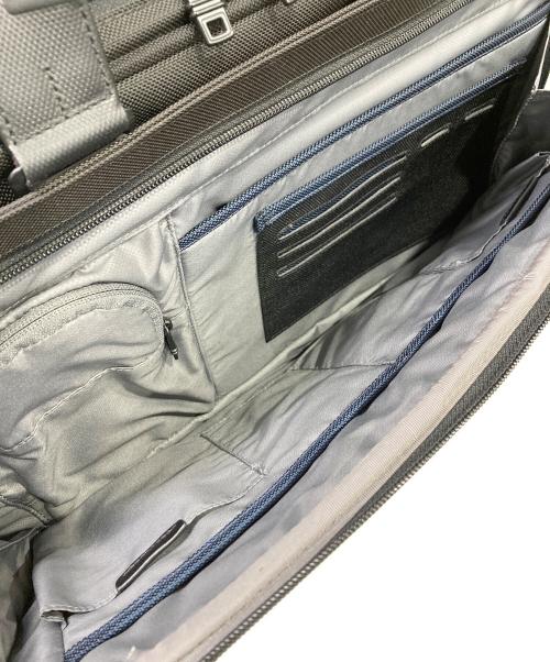 TUMI（トゥミ）TUMI (トゥミ) Alpha 2 4 Wheeled Deluxe Brief with Laptop Case ブラック サイズ:-の古着・服飾アイテム