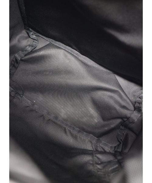 PRADA（プラダ）PRADA (プラダ) ナイロンフラップリュック ブラック V135の古着・服飾アイテム