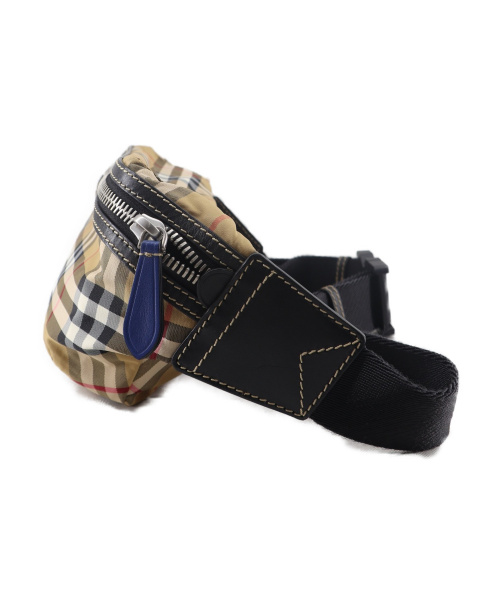 BURBERRY（バーバリー）BURBERRY (バーバリー) ノバチェックウエストバッグ ベージュの古着・服飾アイテム