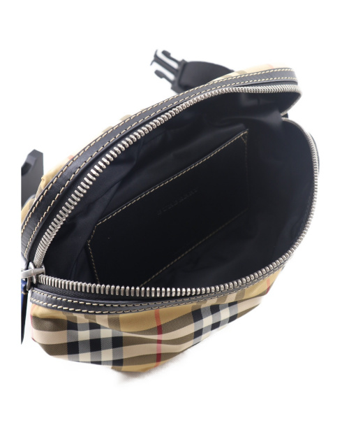 BURBERRY（バーバリー）BURBERRY (バーバリー) ノバチェックウエストバッグ ベージュの古着・服飾アイテム