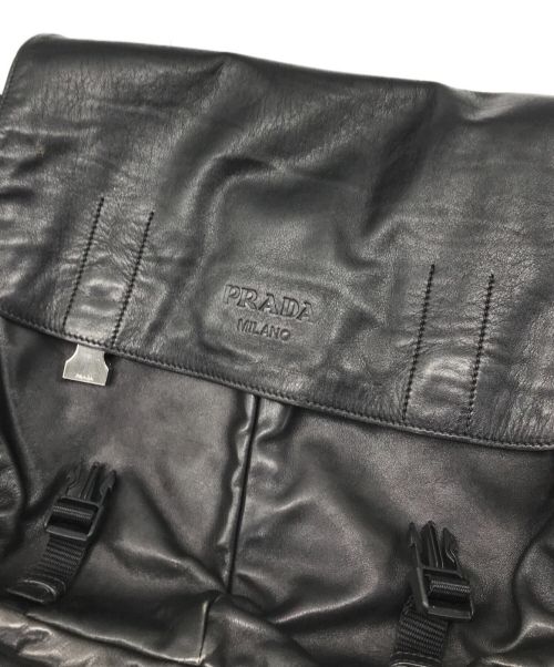 PRADA（プラダ）PRADA (プラダ) レザーショルダーバッグ/メッセンジャーバッグ ブラックの古着・服飾アイテム