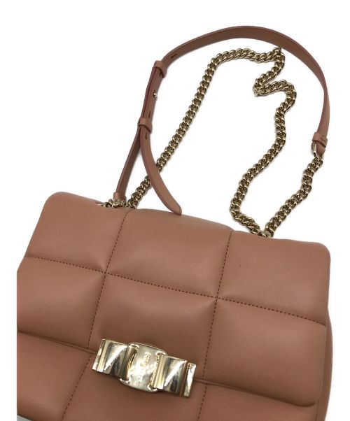 Salvatore Ferragamo（サルヴァトーレ フェラガモ）Salvatore Ferragamo (サルヴァトーレ フェラガモ) ヴァラリボンキルティングチェーンショルダーバッグ ピンクの古着・服飾アイテム