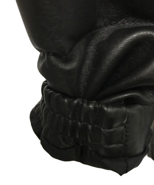MONCLER（モンクレール）MONCLER (モンクレール) レザーダウンジャケット ブラック サイズ:1の古着・服飾アイテム