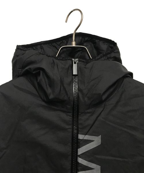 MONCLER（モンクレール）MONCLER (モンクレール) センターロゴナイロンフーデッドジャケット ブラック サイズ:3の古着・服飾アイテム