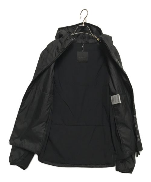 MONCLER（モンクレール）MONCLER (モンクレール) センターロゴナイロンフーデッドジャケット ブラック サイズ:3の古着・服飾アイテム