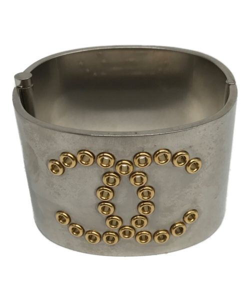 CHANEL（シャネル）CHANEL (シャネル) ココマークメタルバングル シルバーの古着・服飾アイテム