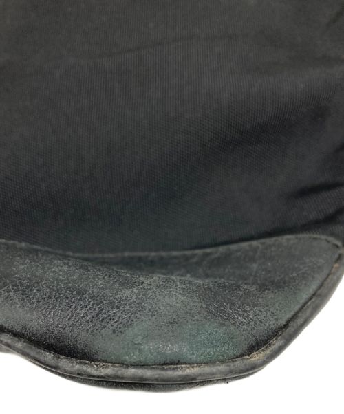 GUCCI（グッチ）GUCCI (グッチ) スクエアショルダーバッグ ブラックの古着・服飾アイテム