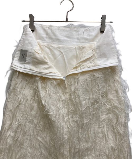 FUMIE=TANAKA（フミエタナカ）FUMIE=TANAKA (フミエタナカ) フェザースカート ホワイト サイズ:1の古着・服飾アイテム