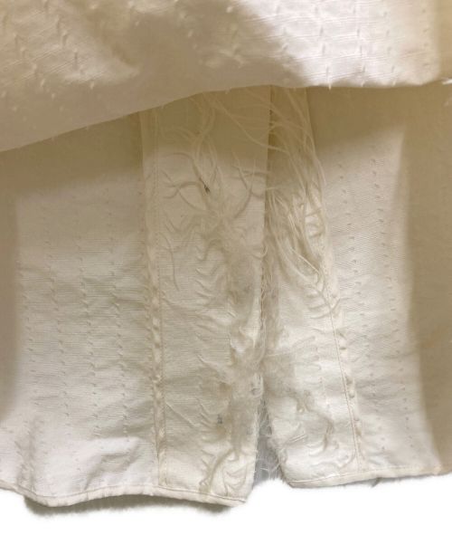 FUMIE=TANAKA（フミエタナカ）FUMIE=TANAKA (フミエタナカ) フェザースカート ホワイト サイズ:1の古着・服飾アイテム