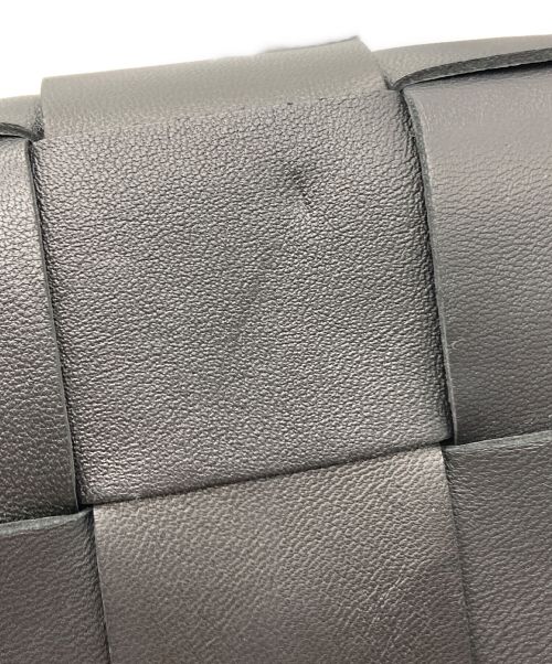 BOTTEGA VENETA（ボッテガベネタ）BOTTEGA VENETA (ボッテガベネタ) イントレチャートキャンディカセットバッグ ブラックの古着・服飾アイテム