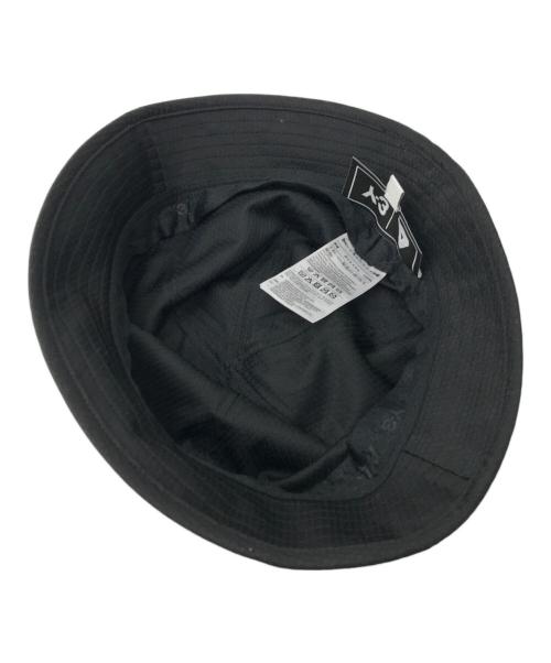 Y-3（ワイスリー）Y-3 (ワイスリー) PALACE (パレス) PLC BUCKET ブラック×ホワイトの古着・服飾アイテム