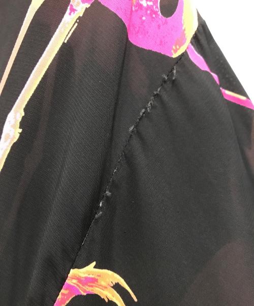 soe ready to wear（ソーイレディトゥウェア）SOE READY TO WEAR (ソーイレディトゥウェア) FLAMINGO SHIRT ブラックの古着・服飾アイテム