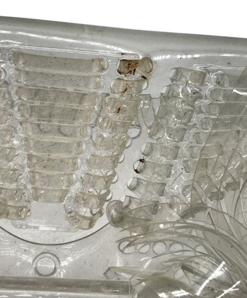 Mame Kurogouchi（マメクロゴウチ）Mame Kurogouchi (マメクロゴウチ) クラッチバッグ ホワイトの古着・服飾アイテム