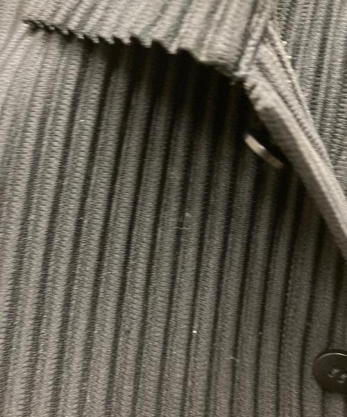 HOMME PLISSE ISSEY MIYAKE（オム プリッセ イッセイ ミヤケ）HOMME PLISSE ISSEY MIYAKE (オムプリッセ イッセイ ミヤケ) ポロシャツ ブラック サイズ:2の古着・服飾アイテム