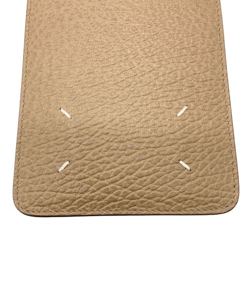 Maison Margiela（メゾンマルジェラ）Maison Margiela (メゾンマルジェラ) ショルダーフォンケース ベージュの古着・服飾アイテム