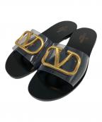 VALENTINO GARAVANIヴァレンティノ・ガラヴァーニ）の古着「Vロゴスライドクリアサンダル」｜ブラック