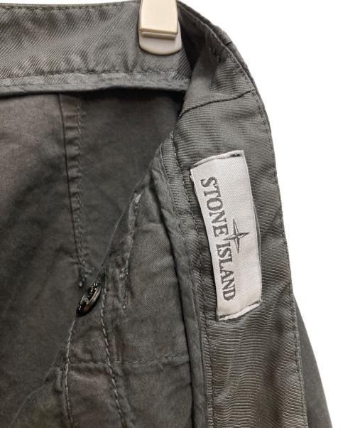 STONE ISLAND（ストーンアイランド）STONE ISLAND (ストーンアイランド) カーゴショーツ ブラック サイズ:33の古着・服飾アイテム