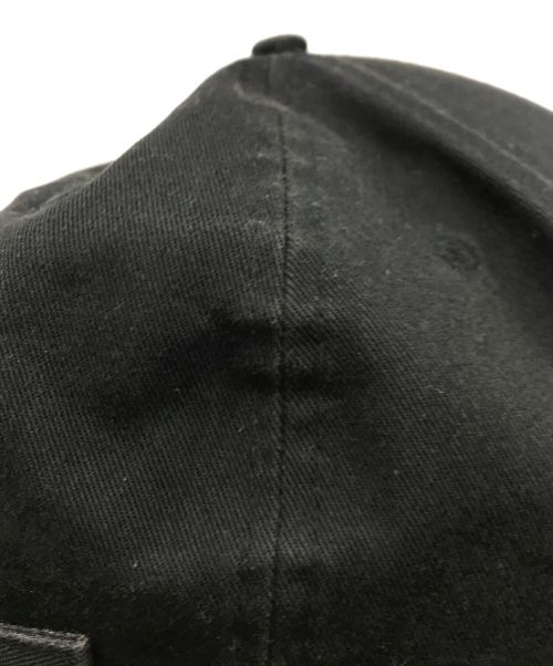 New Era（ニューエラ）New Era (ニューエラ) Yves Saint Laurent (イヴサンローラン) モノグラムキャップ ブラックの古着・服飾アイテム