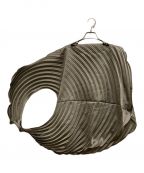 ISSEY MIYAKEイッセイミヤケ）の古着「変形デザインプリーツブラウス」｜グレー