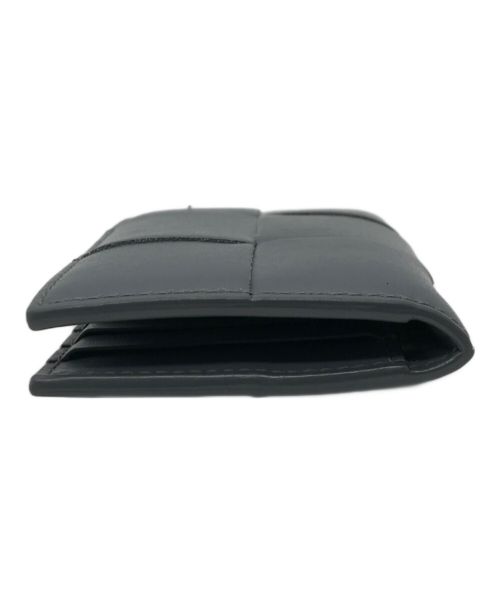 BOTTEGA VENETA（ボッテガベネタ）BOTTEGA VENETA (ボッテガベネタ) カセット フラップカードケース グレーの古着・服飾アイテム