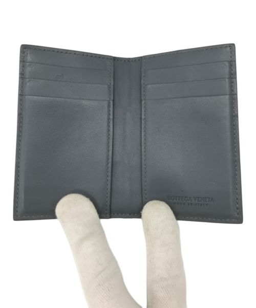 BOTTEGA VENETA（ボッテガベネタ）BOTTEGA VENETA (ボッテガベネタ) カセット フラップカードケース グレーの古着・服飾アイテム