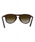 Persol (ペルソール) 折り畳みサングラス ブラウン：12000円