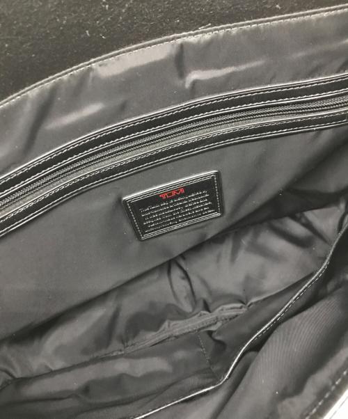 TUMI（トゥミ）TUMI (トゥミ) Townhouse Wilton Messenger ブラックの古着・服飾アイテム