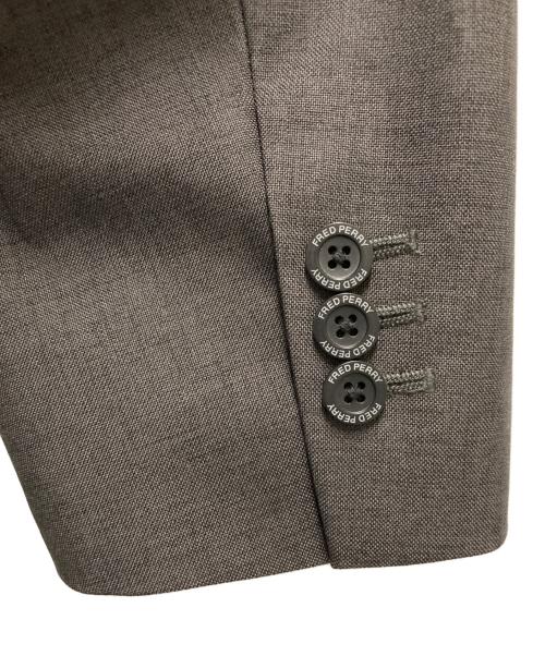 FRED PERRY（フレッドペリー）FRED PERRY (フレッドペリー) チェスターコート グレー サイズ:Ⅿの古着・服飾アイテム