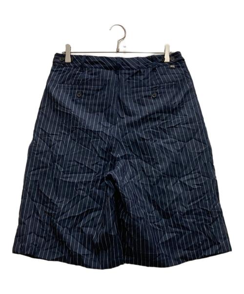 stussy（ステューシー）stussy (ステューシー) リンクルストライプボリュームプリーツショートパンツ ネイビー サイズ:76cm (W30)の古着・服飾アイテム