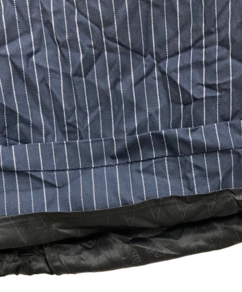 stussy（ステューシー）stussy (ステューシー) リンクルストライプボリュームプリーツショートパンツ ネイビー サイズ:76cm (W30)の古着・服飾アイテム